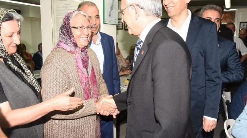 Kılı&ccedil;daroğlu, Karaşar K&uuml;lt&uuml;r Yardımlaşma Turizm Ve G&uuml;zelleştirme Derneği'nin Iftar Yemeğine Katıldı