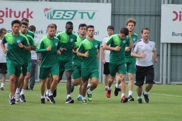 Bursaspor’Da Sağlam Nefes Aldırtmıyor