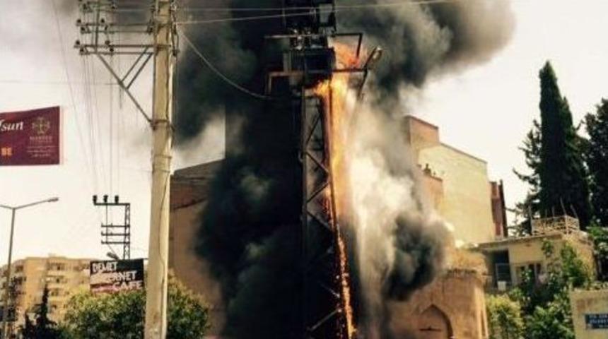 Trafoda &Ccedil;ıkan Yangın Paniğe Neden Oldu