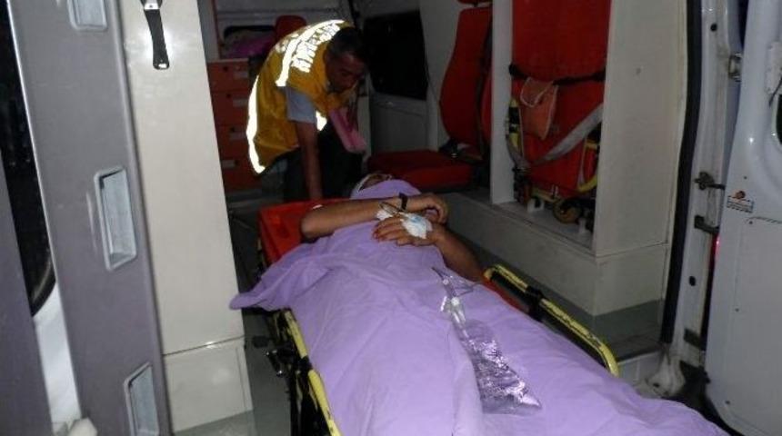 Motosiklet Takla Attı: 2 Yaralı