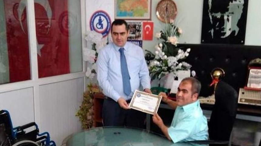 Kaymakamlıktan Anadolu Sakatlar Derneği Başkanına Ş&uuml;kran Belgesi