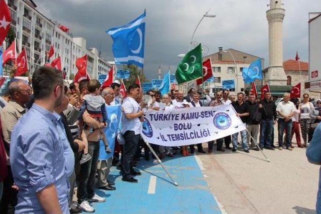 Doğu Türkistan'da Ölenler Için Gıyabi Cenaze Namazı Kılındı