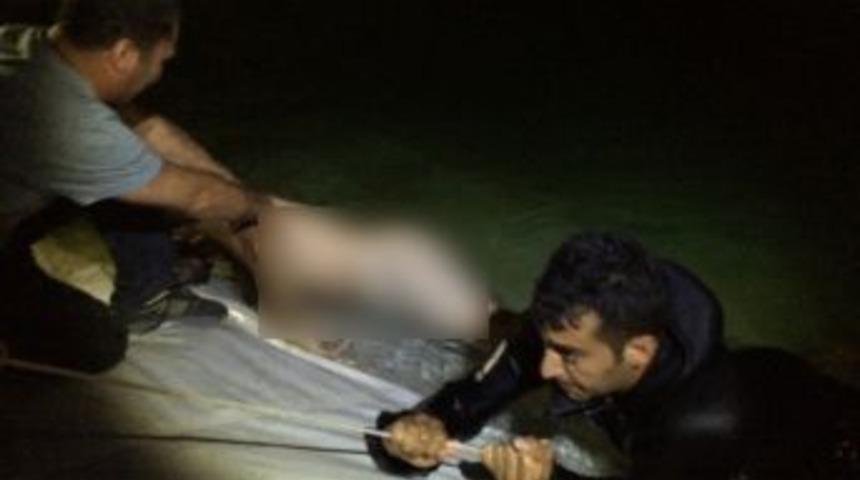 Serinlemek İ&ccedil;in Girdiği Havuzda Boğuldu