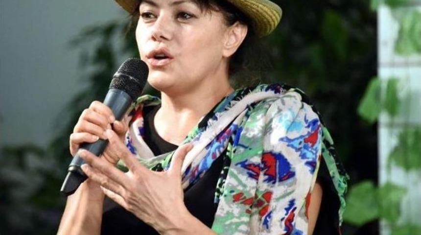 Oyuncu Mehtap Bayri: &ldquo;tiyatroda Kadının Adı Yok&rdquo;