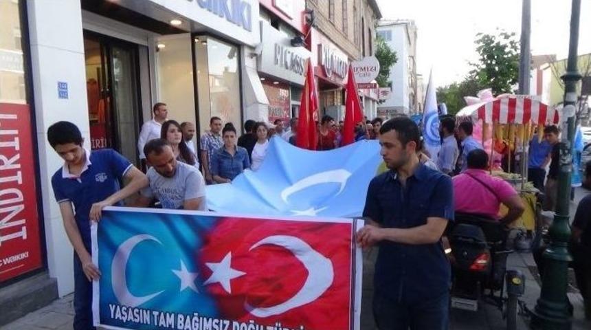 Kars &Uuml;lk&uuml; Ocaklarından &Ccedil;in Zulm&uuml;ne Tepki