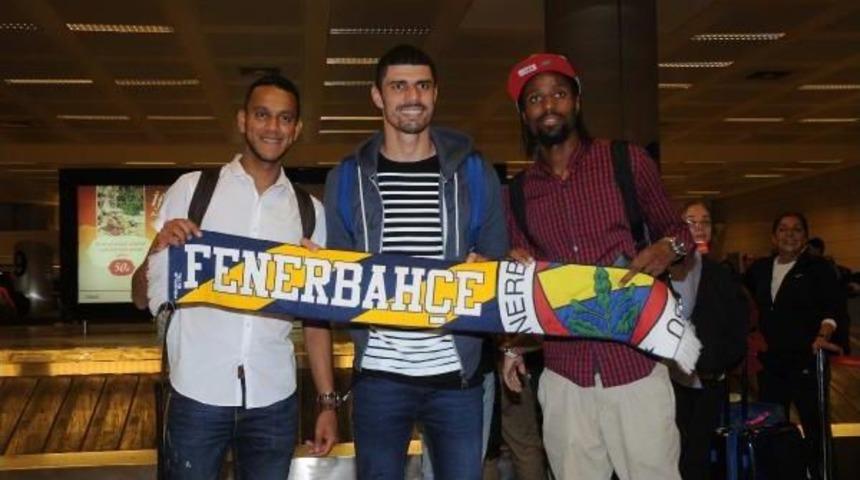 Fenerbah&ccedil;e'nin Yeni Transferleri İstanbul'da