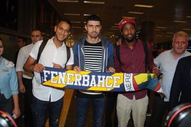 Fenerbahçe'nin Yeni Transferleri İstanbul'da