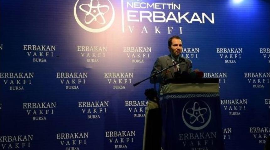 Fatih Erbakan Bursa&rsquo;da D&uuml;zenlenen İftar Programına Onur Konuğu Oldu