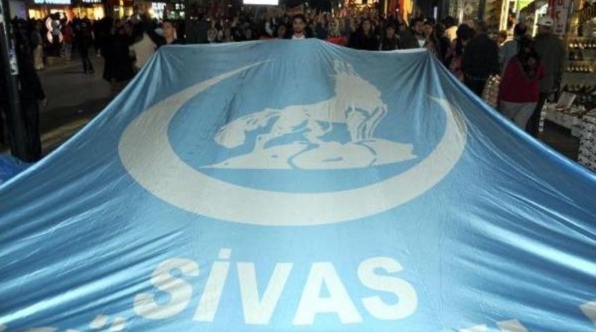 Sivas &Uuml;lk&uuml; Ocakları'ndan Doğu T&uuml;rkistan Protestosu