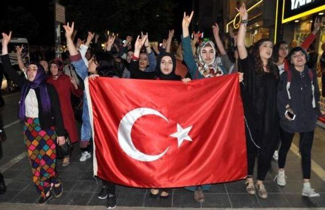 Sivas Ülkü Ocakları'ndan Doğu Türkistan Protestosu