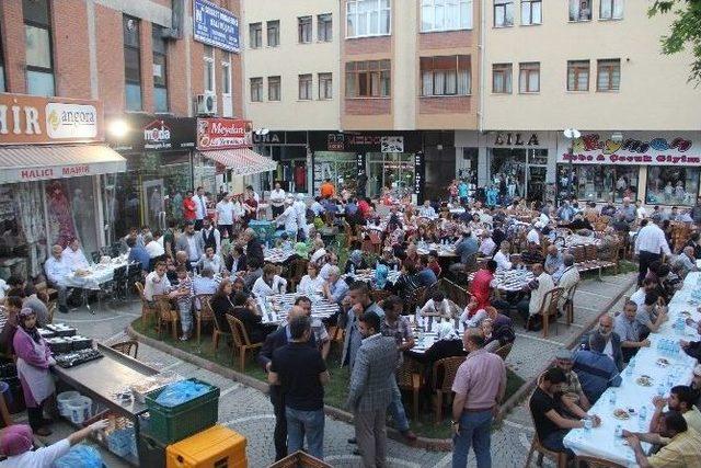 Safranbolu’da Mhp Ve Ülkü Ocaklarından İftar