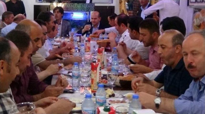 S&uuml;leyman Soylu, Hakkari&rsquo;de Bazı Stk&rsquo;lılar İle Sahurda Bir Araya Geldi