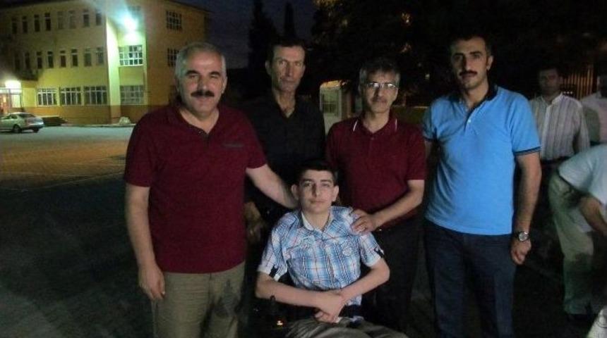 Kerimcan Ak&uuml;l&uuml; Sandalyesine Kavuştu