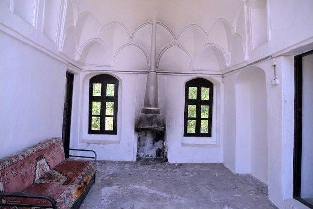 Tarihi Siirt Evi’nde Huzur Buluyor