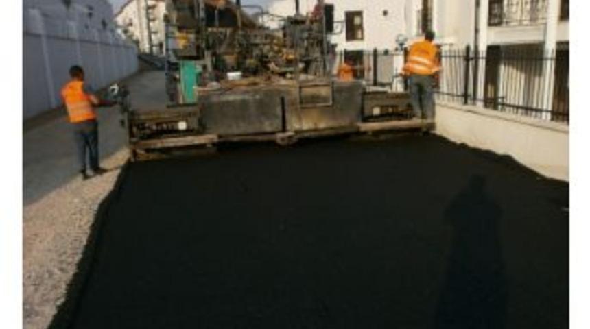 Serdar&rsquo;da Sokaklar Asfaltlandı