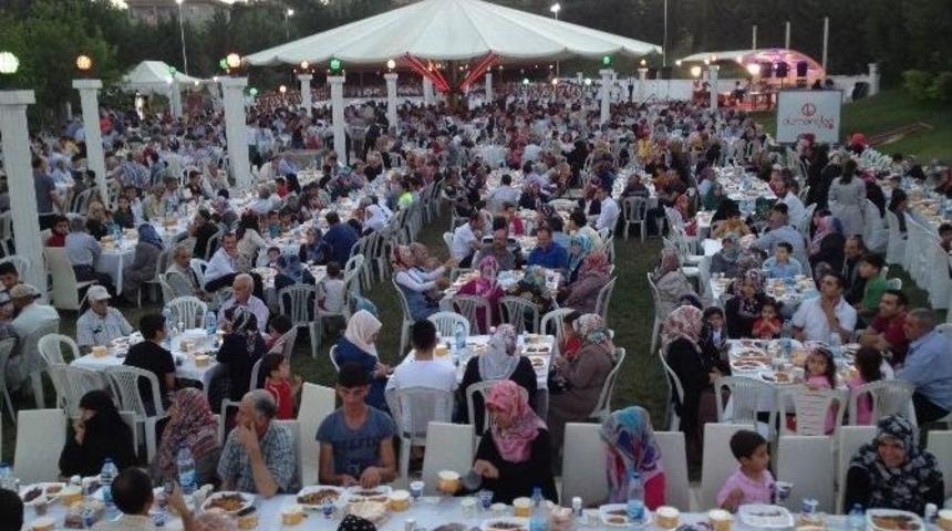 Ak&ccedil;akirazlılar Geleneksel İftar Programında Buluştu