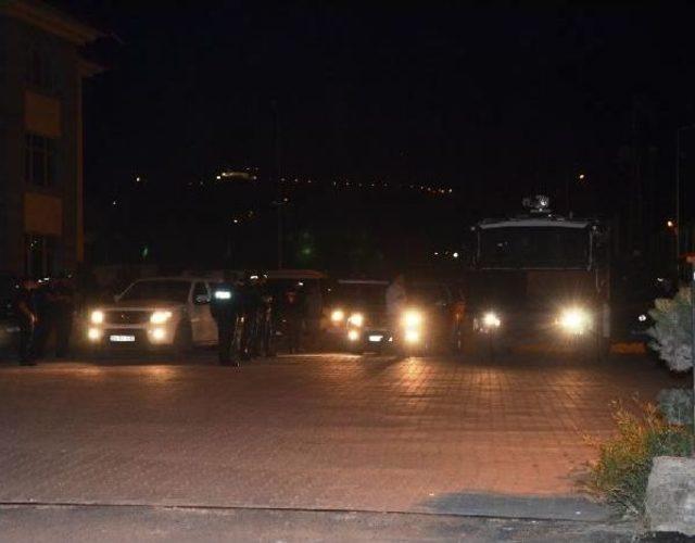 Pkk Adına S&ouml;zde Mahkeme Kuran 5 Kişi Tutuklandı 3