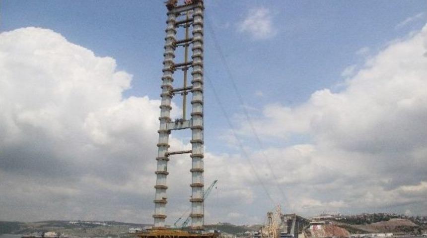 İzmit-k&ouml;rfez Asma K&ouml;pr&uuml;s&uuml;n&uuml;n En Ağır Par&ccedil;ası Yerleştiriliyor