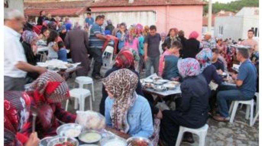 Şekveren Mahalle İftarı B&uuml;y&uuml;k İlgi G&ouml;rd&uuml;