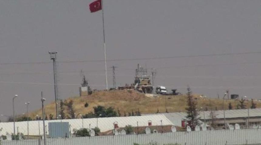 &Ouml;zel Kuvvetler Komutanı T&uuml;mgeneral Aksakal Sınırda