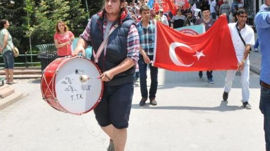 Eskişehir'de Urumçi Katliamı Protesto Edildi