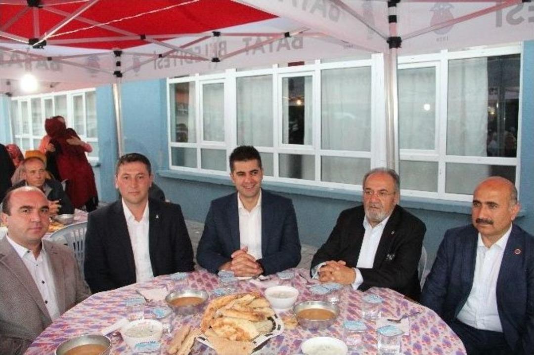 Bayat Belediyesi&rsquo;nden Geleneksel İftar Yemeği