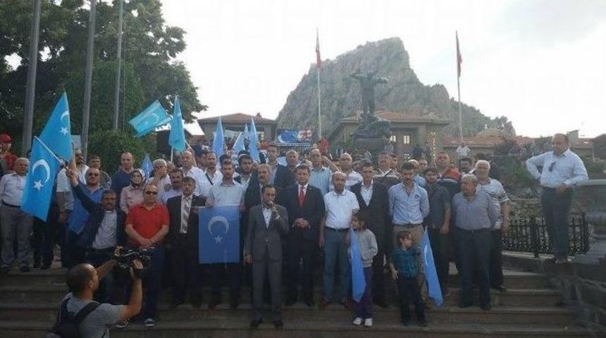 Afyonkarahisar&rsquo;da &Uuml;lk&uuml;c&uuml;ler "&ccedil;in Zulm&uuml;n&uuml;" Y&uuml;r&uuml;y&uuml;şle Protesto Ettiler