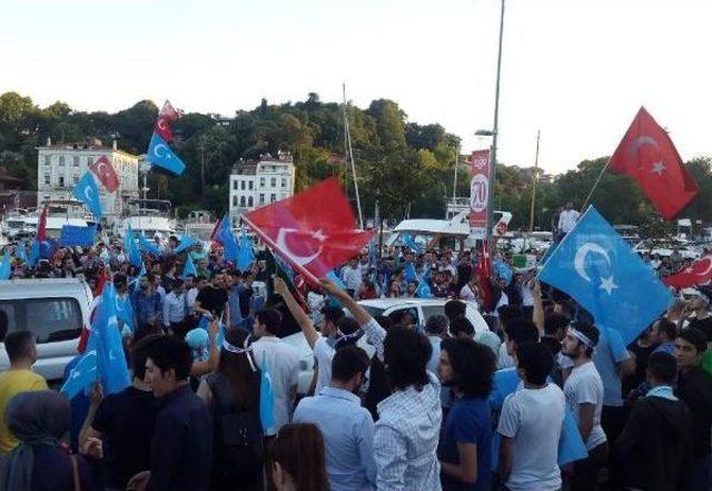 Çin Başkonsolosluğu Önünde Doğu Türkistan Eylemi