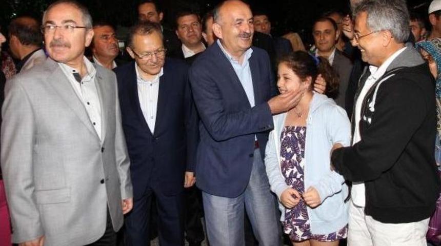 Bakan M&uuml;ezzinoğlu: T&uuml;rkiye'nin Temel Sorunu Reel Muhalefetin Olmaması (2)