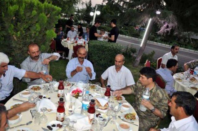 Elazığ'da İl Jandarma Komutanı'ndan Koruculara Iftar