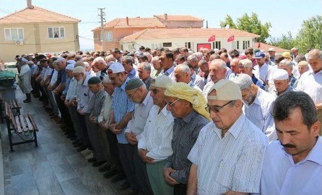 Başkan Yaralı Koldere’de Cenaze Törenine Katıldı