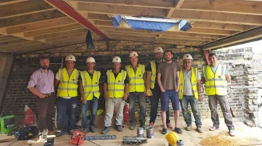 İzmir&rsquo;den İngiltere&rsquo;ye Uzanan Başarı &Ouml;yk&uuml;s&uuml;