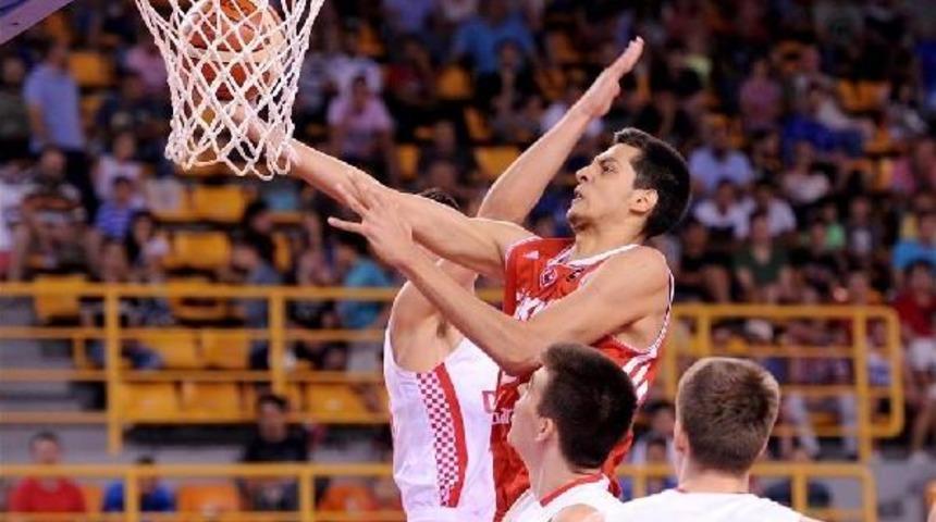 Pınar Karşıyaka'da Egemen Takıma D&ouml;n&uuml;yor