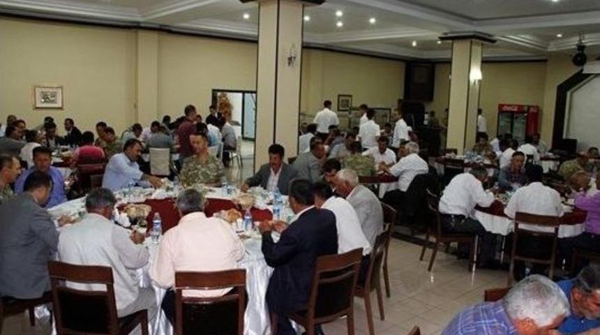 Kaymakam Şirin, Korucularla İftar A&ccedil;tı