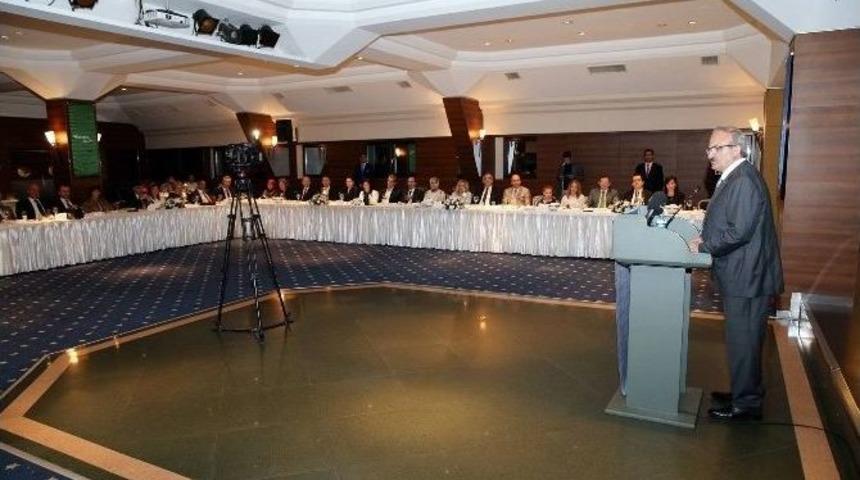 Bursa&rsquo;dan Ayrılan Vali Yardımcısı Ve Kaymakamlar İftar Yemeğinde Buluştu