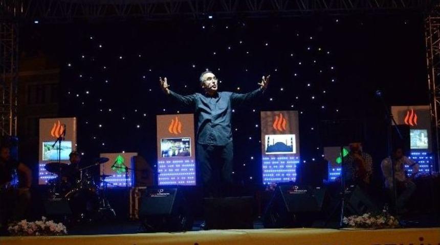 Anıt Park Meydanı &Ouml;nemli İsimlere Ev Sahipliği Yaptı