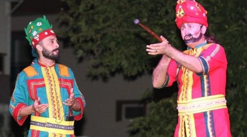 Gaziemir&rsquo;de Geleneksel Eğlence