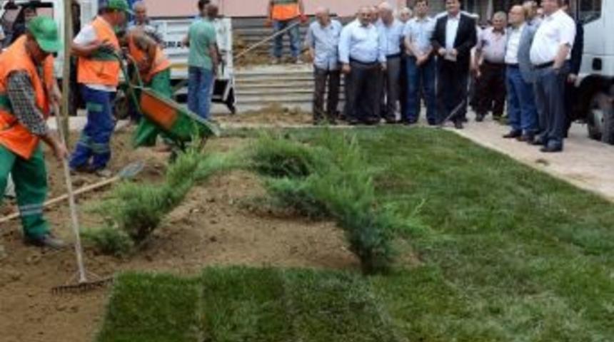 G&uuml;lbah&ccedil;e Mahallesi Yeni Parka Kavuştu