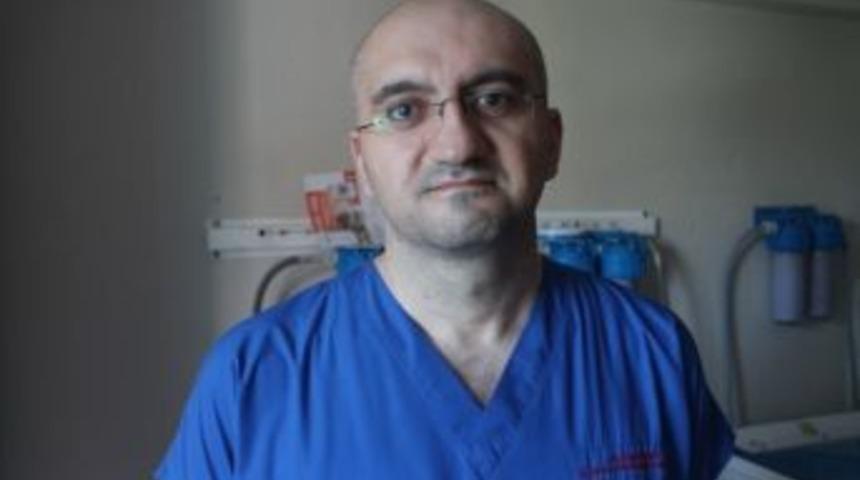 "iftarda Mideye Aşırı Y&uuml;klenmek &Ouml;l&uuml;me Sebep Verebilir"