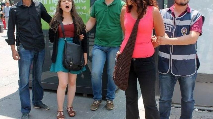 Başkent&rsquo;te İzinsiz Pankart Asan 14 Kişi G&ouml;zaltına Alındı