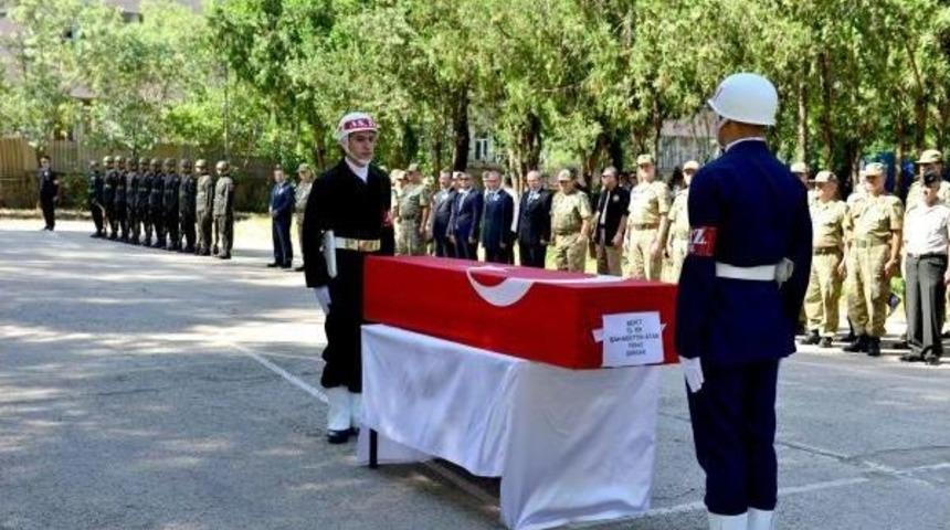 Trafik Kazasında Şehit Olan Er Memleketine Uğurlandı