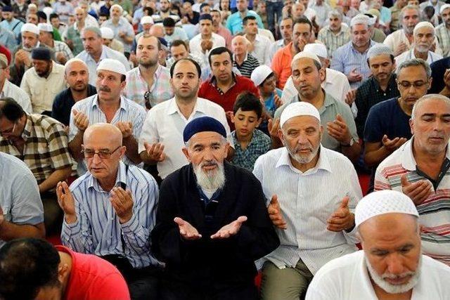 Türkiye Uluslararası Hafızlık Ve Kuran’ı Kerim’i Güzel Okuma Yarışması Başladı