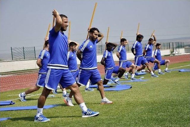 Gaziantep Büyükşehir Belediyespor, Afyonkarahisar’da Kampa Girdi