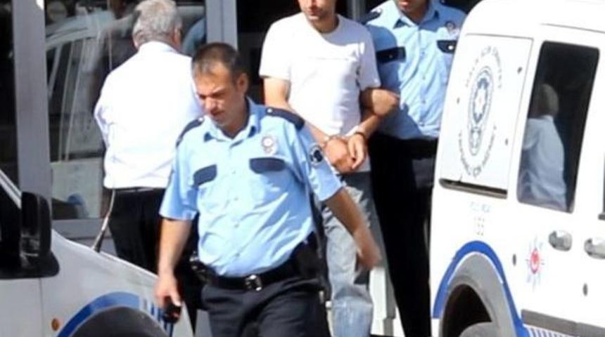 Uyuşturucuyla Yakalanan 2 Kişi Tutuklandı