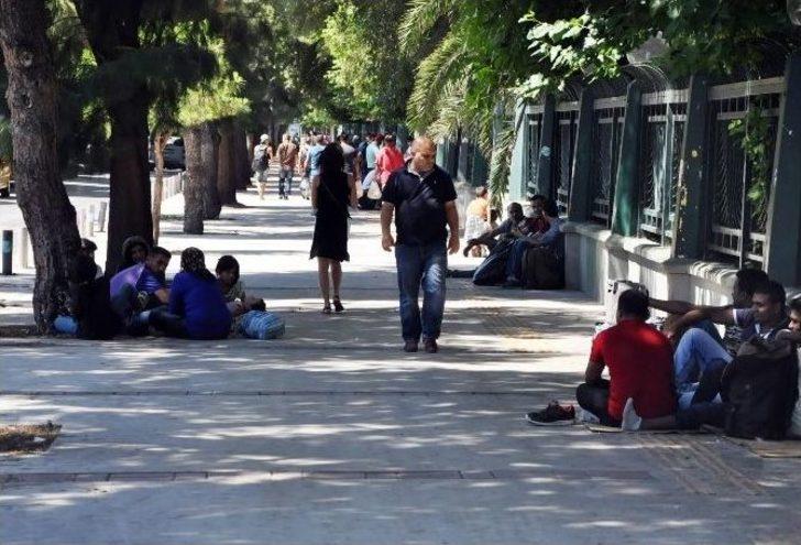 İzmir Fuarının Kapıları Suriyelilere Kapatıldı G5