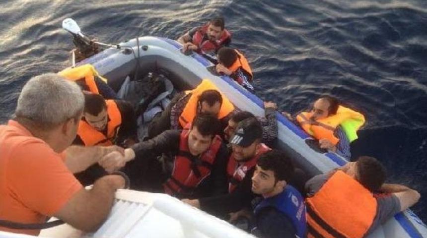 Ege'de &Uuml;&ccedil; G&uuml;nde 516 Ka&ccedil;ak Yakalandı