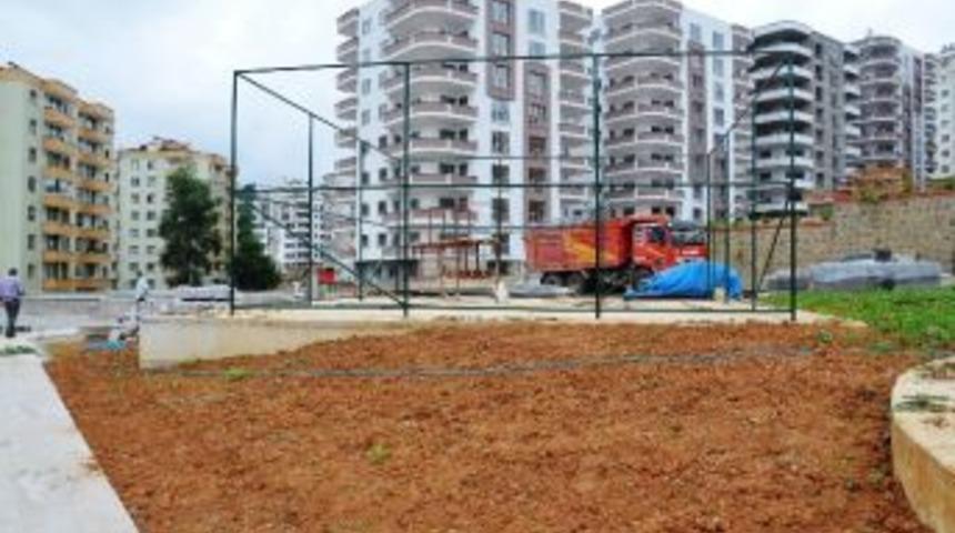 Gen&ccedil;lik Merkezi İnşaatı Hızla Devam Ediyor