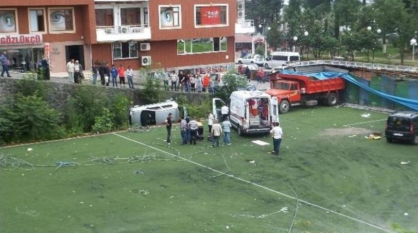 Aracıyla Otoparka D&uuml;şt&uuml;