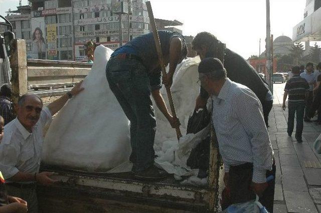 Van’da Kar Satışına Büyük Rağbet