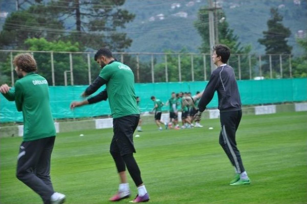 Giresunspor G&uuml;n&uuml; &Ccedil;ift Antrenman İle Tamamladı